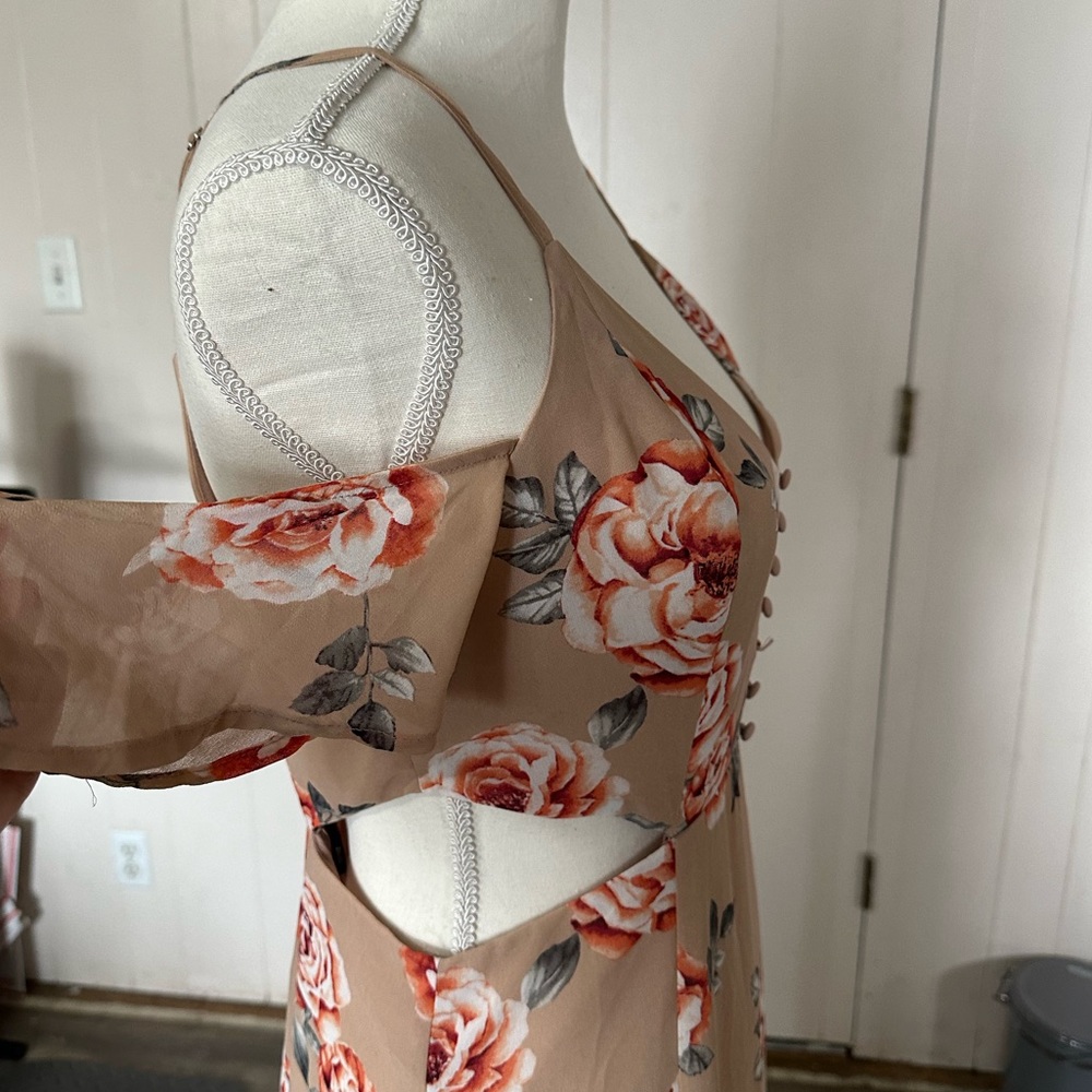 Forever 21 Floral Nude Maxi Neutral Slit Dress Long Cut Out Ruffle Off Shoulder - Picture 6 of 9